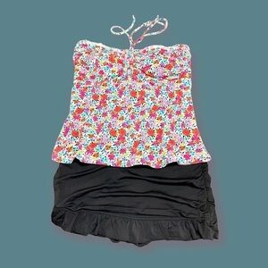 WOMEN’S 2 PIECE SWIMSUIT. BEACH HOUSE TOP, SIZE 12. BOTTOMS ARE SIZE L.